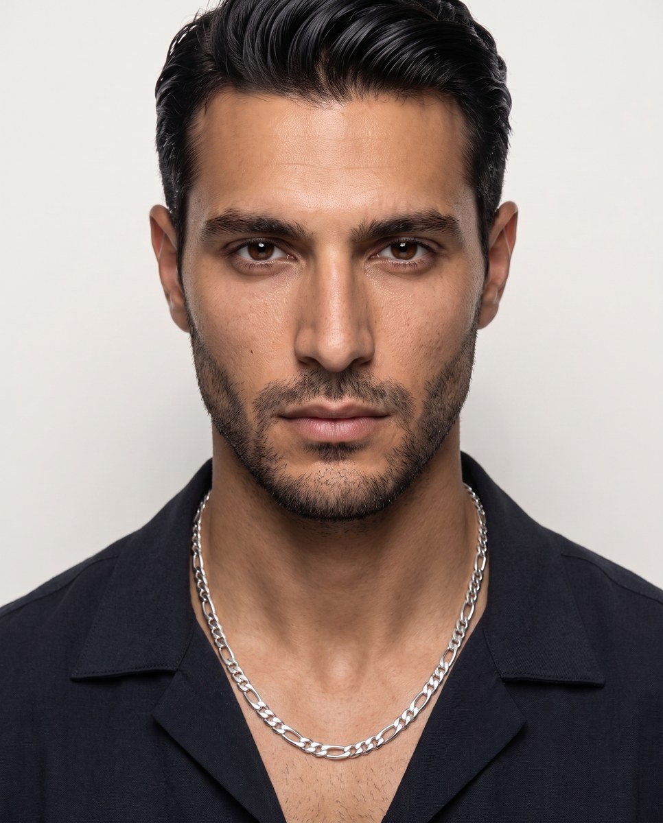 Model wearing Figaro Chain Necklace in silver